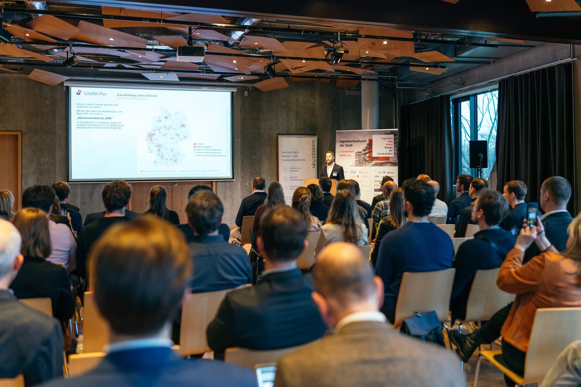 #7_IngD4C Panel 1: Bartlomiej Halaczek – Foto: Stefan Haehnel