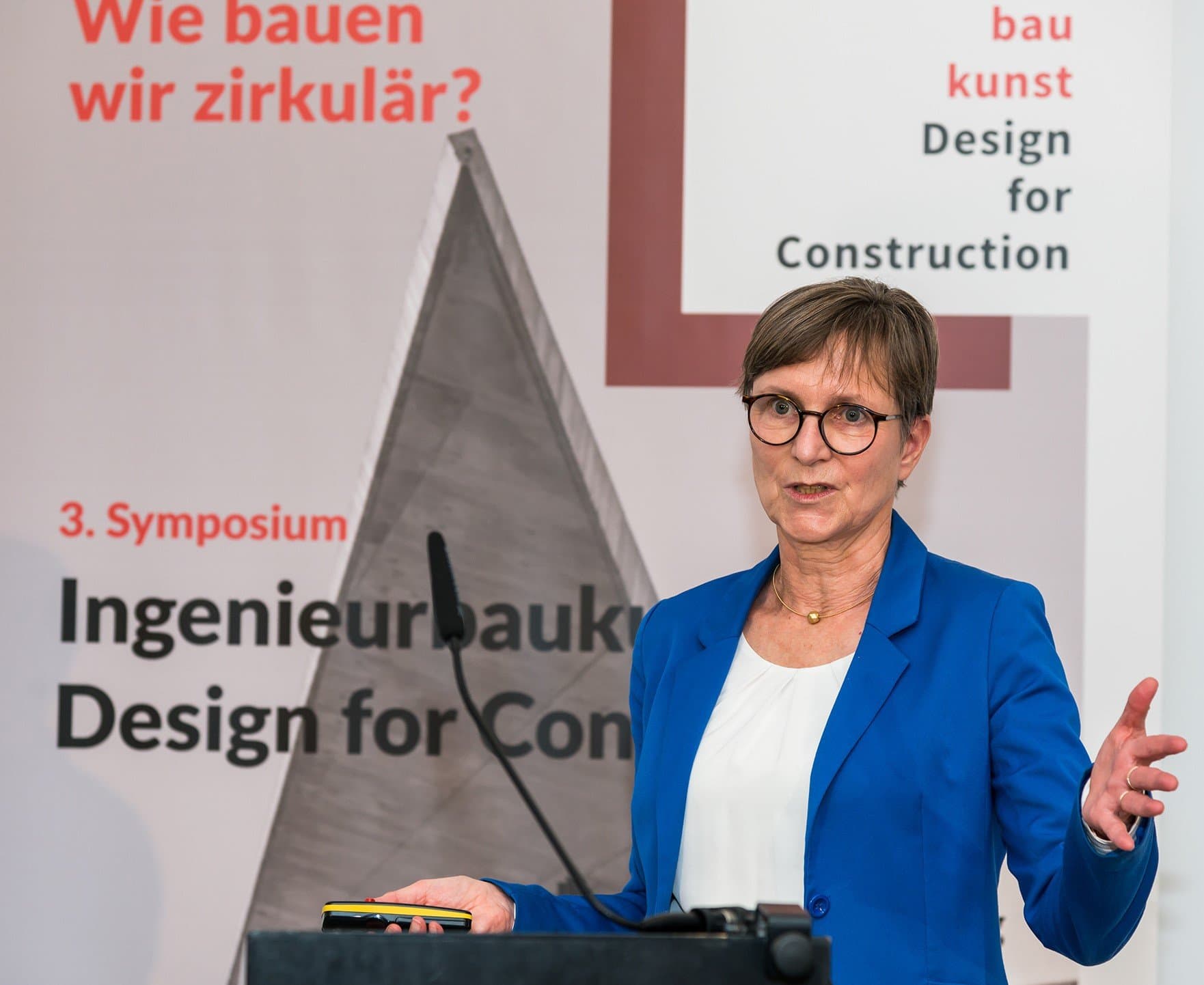 Bild 2 Katrin Lünser