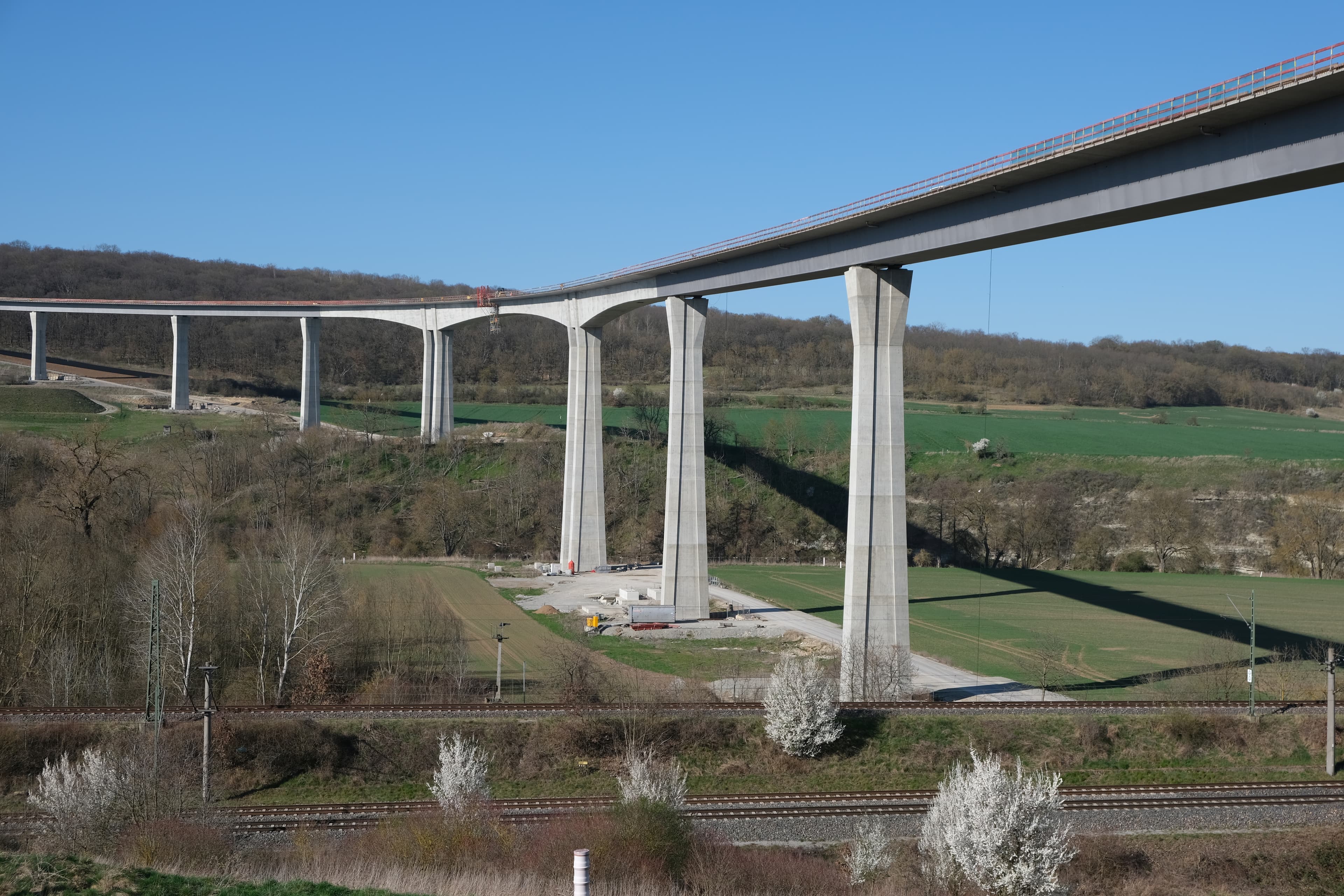 Ansicht der Talbrücke von Pfeiler Achse 60 bis Pfeiler Achse 120 © KREBS+KIEFER, Erfurt