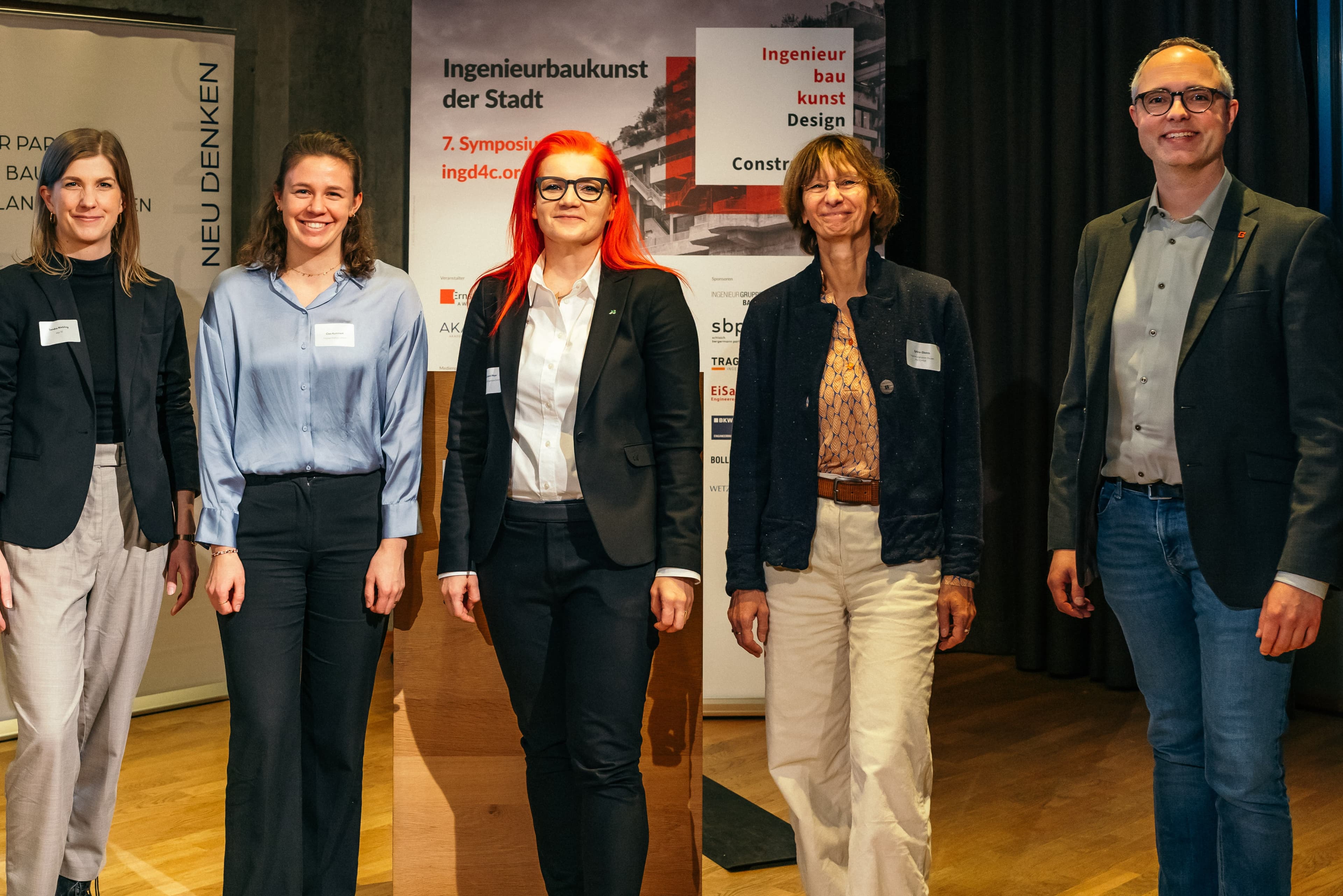 Bild 5 Sandra Niebling (sbp), Clea Kummert (knippershelbig), Ivana Bradarić Meyer (KREBS + KIEFER), Sylvia Glomb (IngenieurGruppe Bauen), Dr. Jan Wenker (Brünninghoff Group)