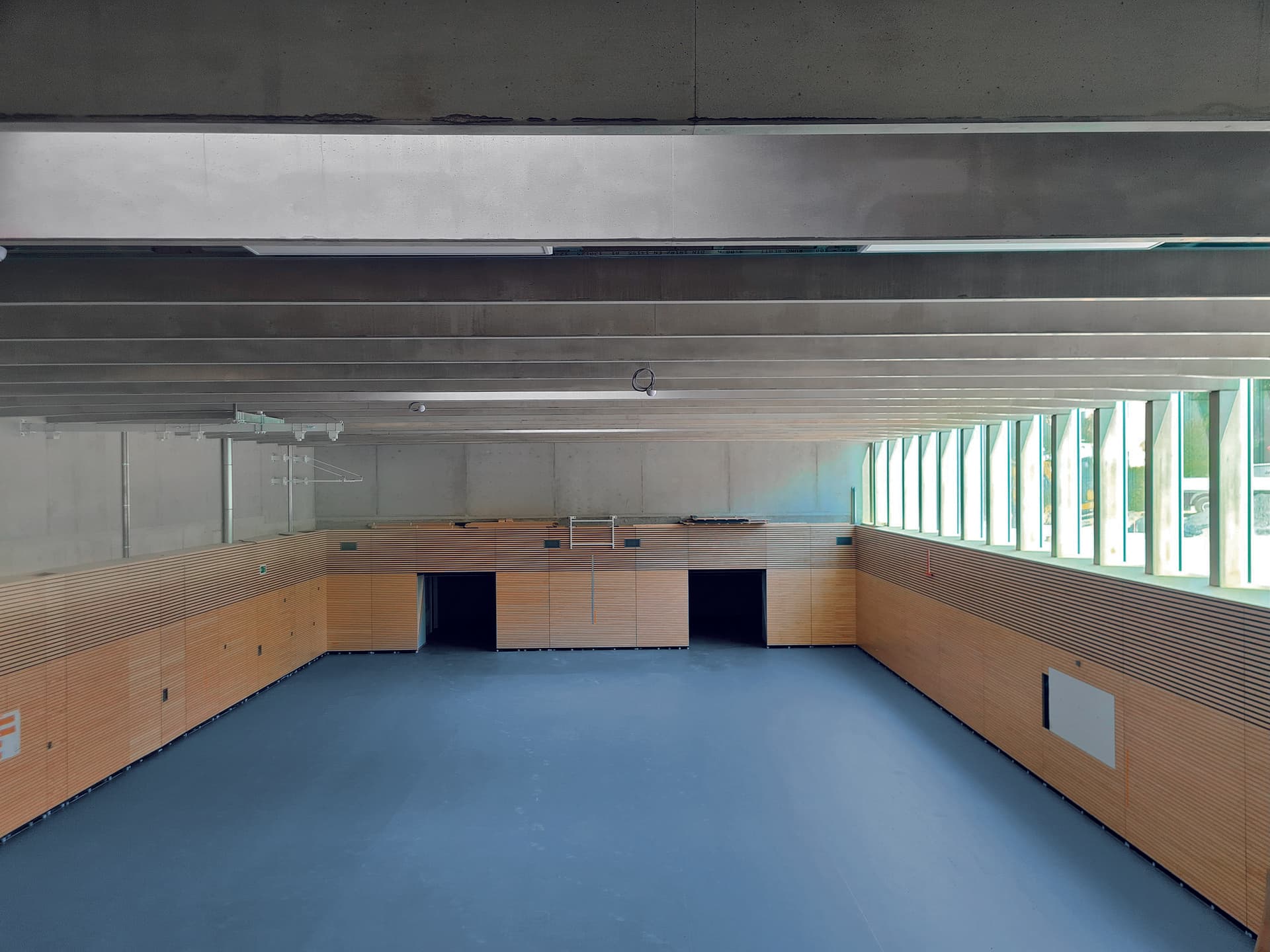 Die Sporthalle im Bau (© CARBOCON)