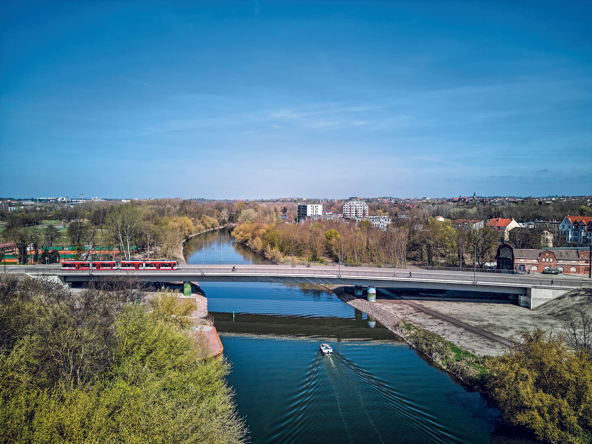 Die Elisabethsaale mit fertiggestellter Brücke (© Florian Schreiber)
